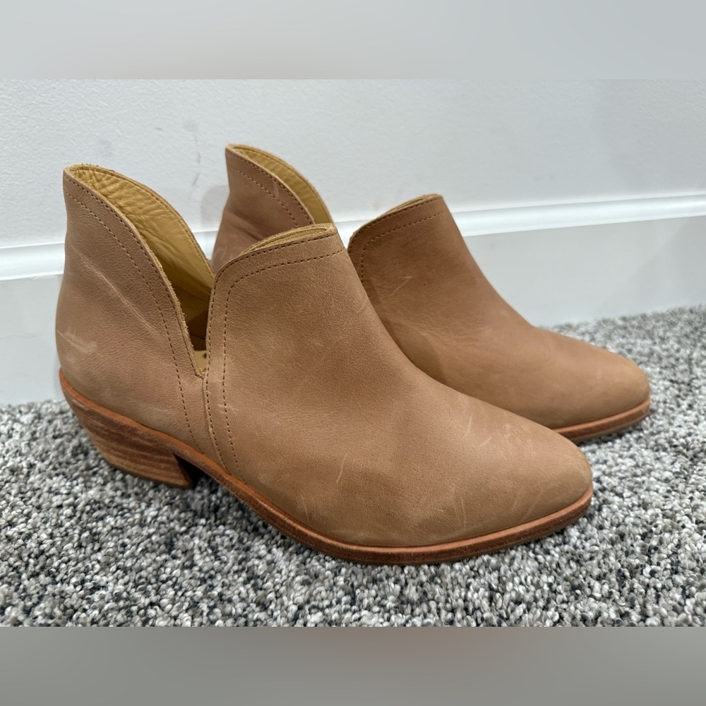 Nisolo brown leather ankle booties, size women's 8